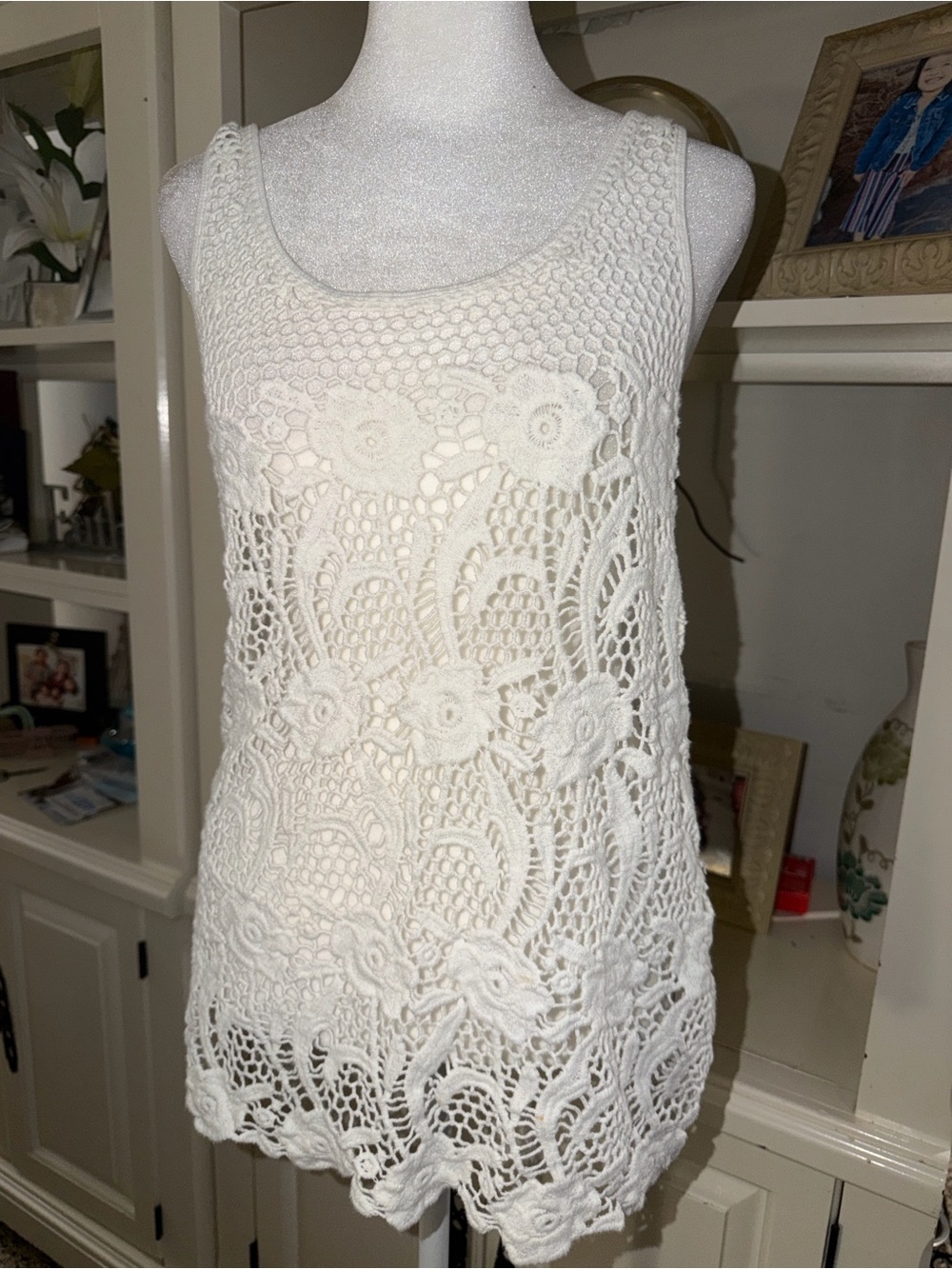 Abercrombie & Fitch Cream Crochet Floral Tank Top